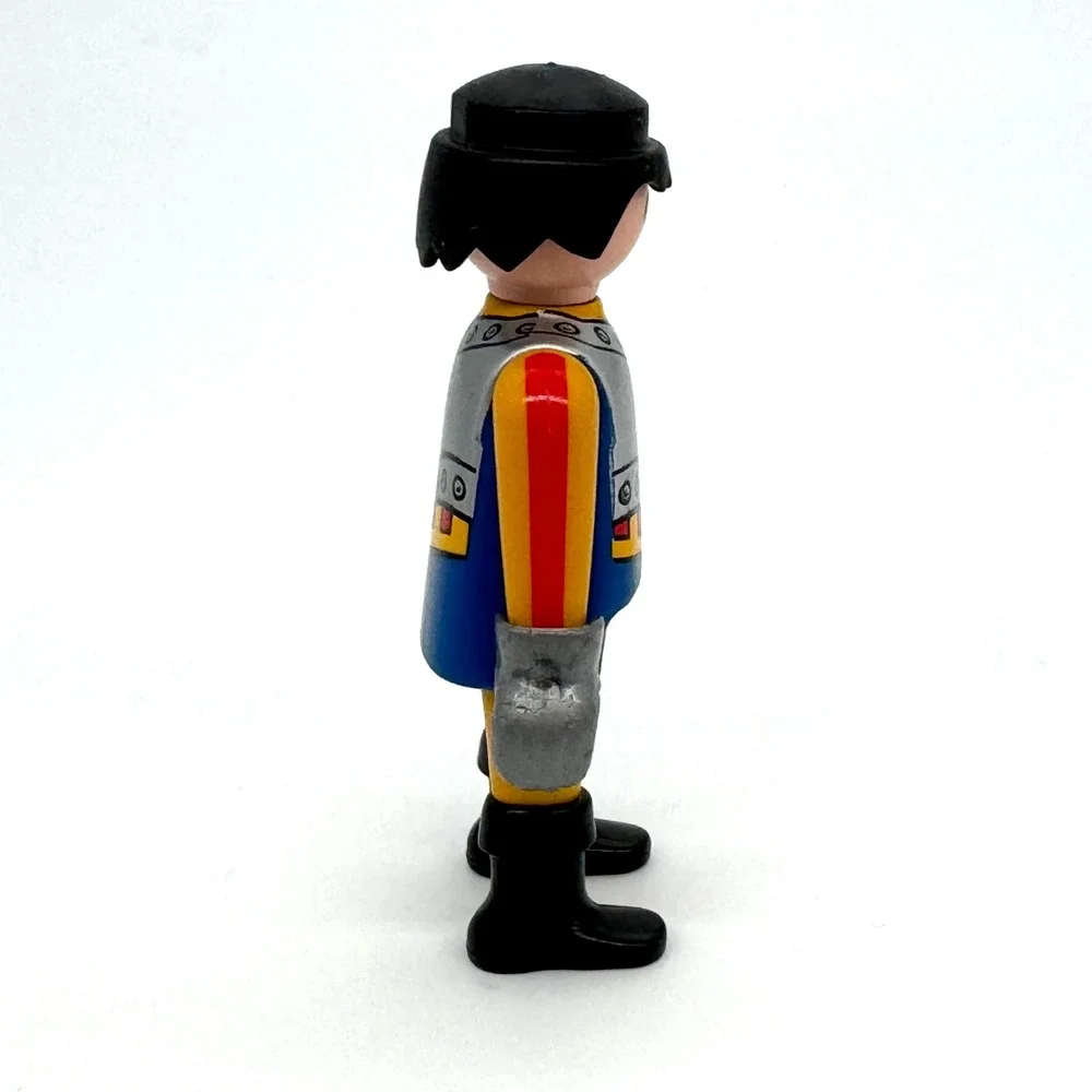 Vintage 1993 Playmobil Conquistador Knight Action Figure Yellow Blue